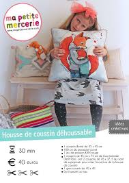 Diy Realisez Une Jolie Housse De Coussin Dehoussable Ma Petite Mercerie Le Blog Housse De Coussin Tuto Housse De Coussin Coussin