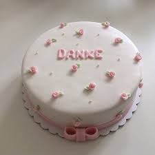Ich habe gelesen, dass die deutschen ca. Vogue Germany Torte Zum Fruhstuck Mytheresaprgirl Hat Uns