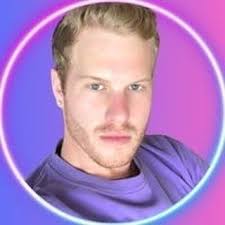 Huge thank you to everyone who stopped by yesterday, snapped pics, sampled  their faves, and brought the glow ✨ We're ready for Day 2 with more scrubs,  more smiles, more Tree Hut