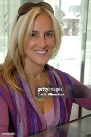 57 Lea Porter Celebrates Her Birthday At The De Beers Boutique In Beverly  Hills Stock Photos, High-Res Pictures, and Images