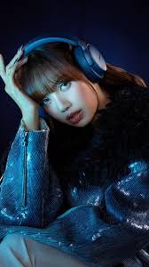 Lisa Blackpink Kolaborasi Dengan Bose, Desain Earbuds Sendiri Dengan Gaya  Alter Ego!