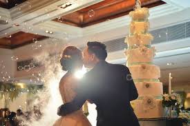Metropop, sejarah, remaja, ilmiah, fantasi. Empat Anggapan Yang Sering Keliru Tentang Wedding Organizer Pesta Pernikahan Pernikahan Pengantin