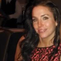 Mandy Oates's Instagram, Twitter & Facebook