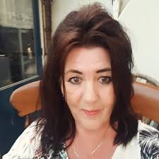 Keanu Reeves, 60, has officially married Alexandra Grant, 51,💍 after  publicly confirming their relationship 4 years ago, the couple reportedly  tied the knot in a top-secret ceremony with Few Top Celebrities, they