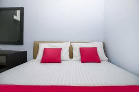 The hotel offers a wide range of amenities and perks to ensure you have a great time. Reddoorz Near Stasiun Lawang Lawang Harga Terbaru 2021