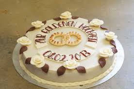 Wenn der eine öfter kleckert und der and're zu viel meckert. Torte Zur Goldenen Hochzeit Mit Marzipanrosen Konditorei Hollhorst