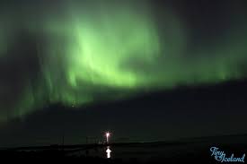 Northern Lights Dancing Around Grotta Lighthouse Seltjarnarnes 10 Min From Downtown Reykjavik Magical Iceland Northern Lights Beautiful Sky Light Show