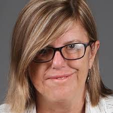 Status of East Lake library director occupies new board chairman