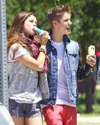 Selena Gomez And Justin Bieber Ready To Get Back Together Report Justin Bieber Selena Gomez Cute Celebrity Couples Justin Bieber And Selena