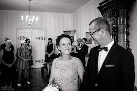 We did not find results for: Sonnige Hochzeit In Der Kaiserpfalz In Goslar Blog Niktre Photography
