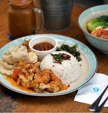 Bangsar has long been one of the busiest places in kl past midnight and the action is around centred on jalan telawi and its. 15 Things To Order The Next Time You Re Really Hungry In Bangsar
