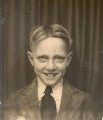 Noel Daugherty's Instagram, Twitter & Facebook