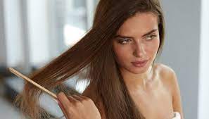 Se iniziaste a lavare i capelli solo con acqua noterete che dopo qualche lavaggio saranno più lucidi e in salute. Come Lavare I Capelli Senza Shampoo I Metodi No Poo