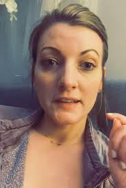 Pig picture drawing by 11-year-old girl deemed 'inappropriate' by school as  furious mum hits out