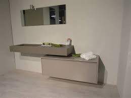 Offerte lavabo bagno a prezzi da outlet. Modulnova Mobile Bagno Mod Twenty In Legno Laccato Grigio Lucido Con Blocco Lavello Grigio In Monoblocco Di Materiale Acrilico Completo Di Specchio Con Luce
