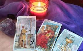 Tarot adalah sekelompok kartu berjumlah 78 lembar yang umumnya digunakan untuk kepentingan spiritual atau ramalan nasib. Belajar Membaca Kartu Tarot Dengan Sederhana Dan Praktis Mipmap