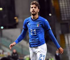 Stage set for €40m midfield talent to impress arsenal and two rival suitors. Locatelli I Have Milan In My Heart The Goal Against Juve Changed My Life But Too Many Expectations Were Created Rossoneri Blog Ac Milan News