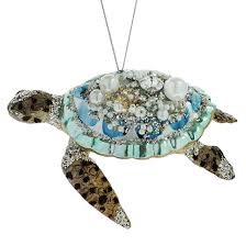 This hand beaded crab ornament is perfect for any crab collector or as a sweet beach keepsake. Sea Shore Theme Ornaments Fish