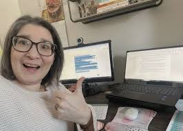 Sharon Hauser's Instagram, Twitter & Facebook