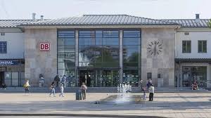 Festnahme am Tatort: 31 Jahre alte Britin in Bahnhof in Rosenheim erstochen — n-tv.de
