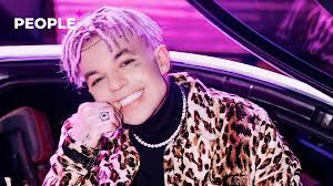 Traphouse mob / huh, roll another one / said i'm never lackin', always pistol packing / with them automatics, we gon' send him to heaven / wait, wait, wait, wait, ayy, ayy, woo (aw Zaderzhanie Repera Eldzheya Okazalos Piar Hodom Video People Uz