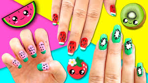 Esta galería de fotos de uñas te entregara distintas ideas de como pintar tus uñas que no podrás dejar de. Disenos De Unas Frutales Decoracion De Unas Facil Youtube