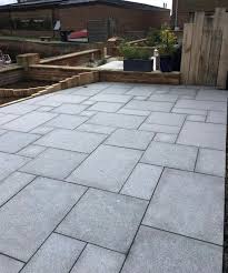 Pin By Manhattan Perry On Thorpe Ave Patio Slabs Patio Garden Design Modern Backyard Landscaping