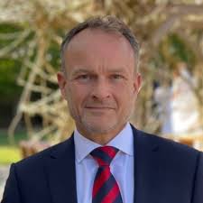 I spent a day with colleagues from Elsevier's Oxford office last week doing  some gardening at Sobell House hospice in Oxford as part of RELX's RECares  initiative where all RELX staff are