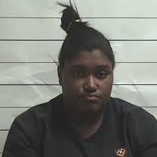 Algiers woman arrested after stabbing another woman during argument, NOPD  says