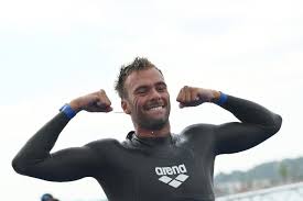 Stressare il fisico rischia di allungare i tempi di ripresa. Paltrinieri Strepitoso Agli Europei Di Nuoto Vince L Oro Anche Nella 10 Chilometri Di Fondo