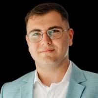 500+ profiluri „Albert”