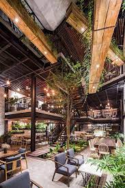 A Secret Garden Cafe In Hanoi Designed By Le House Design Interieur Restaurant Interieur Maison Design Architecture De Maison