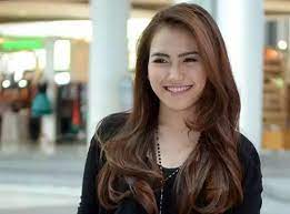 Foto syur mirip ayu beredar luas di internet. Tinggi Badan Ayu Ting Ting By Devilarina On Deviantart