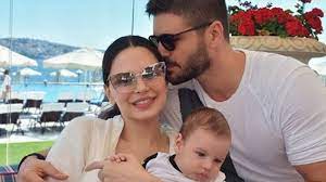 Hangi sinema ve dizilerde rol almıştır? Tolgahan Sayisman Dan Sonra Esi Almeda Abazi Ve Oglu Efehan In Da Koronavirus Testi Pozitif Cikti