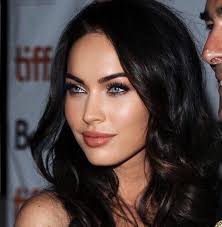 🔗  brit.co/the-housemaid-trailer-sydney-sweeney-amanda-seyfried-brandon-sklenar/  We finally have a brand new look at Sydney Sweeney and Amanda Seyfried's  "freaky" thriller, 'The Housemaid,' and it's looking like it's gonna keep  us glued to our seats 👀