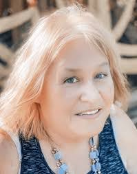 Amber Eubanks's Instagram, Twitter & Facebook