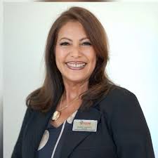 Doris Santos's Instagram, Twitter & Facebook