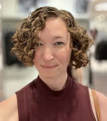 SARAH CHANEY, HAIR STYLIST