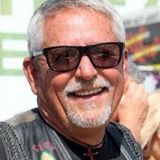 Dolores Burd's Instagram, Twitter & Facebook