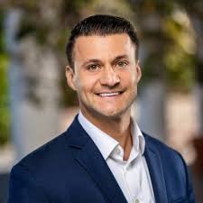 Pinch me… am I dreaming?! I officially joined Red Bull this week. Excited  to grow my wiiings :) Red Bull Joe Abbinanti Brandon Nelson Stephanie  Carter