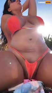💋 lizvrose OnlyFans leaked video 14877989 on Leakedzone