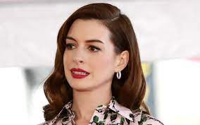 Энн хэтэуэй на шоу дэвида леттермана| anne hathaway rus sub. Anne Hathaway Mit Der Zweiten Schwangerschaft Einen Traum Erfullt