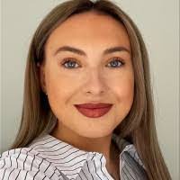 Amber Hassell's Instagram, Twitter & Facebook