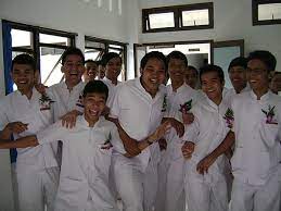 Apabila selaput darah itu nantinya mengeluarkan darah pertama kali waktu melakukan hubungan seksual. Pekerjaan Apa Saja Yang Membutuhkan Tes Keperawanan Cara Golden