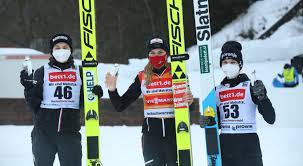 Ein jahr lang konnte stephan leyhe aufgrund eines kreuzbandrisses nicht mehr skispringen. Damen Skispringen Marita Kramer Feiert Sieg In Titisee Neustadt Skispringen Com