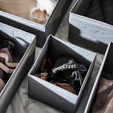 They come in different sizes and go inside your wardrobe or drawers as an organizer of your clothes, shoes and accessories. Skubb Box 6er Set Dunkelgrau Ikea Osterreich