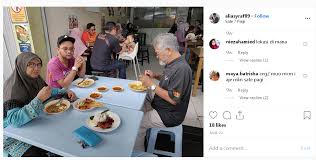 Susah nak cari tempat yang menghidang sate pukul 7 pagi. Galleri4 Sate 7 Pagi