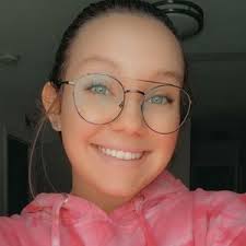 Caroline Short (@piper7711)