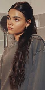 Cara Dobson (caraedobson)