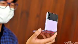 The samsung galaxy z flip 3, not flip 2, could be the next samsung foldable phone, and we could see it very soon. Fxo9wbjm2ludtm